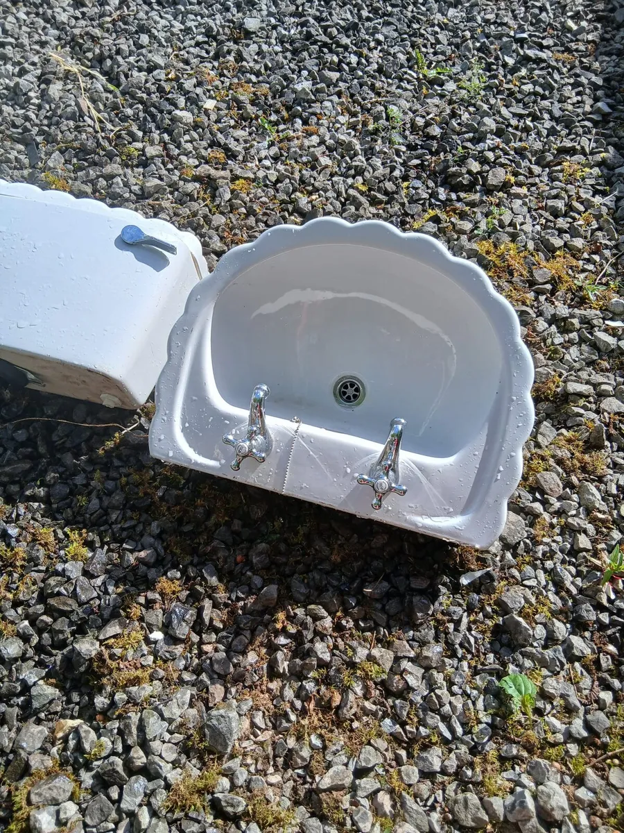 Bathroom set - Image 3