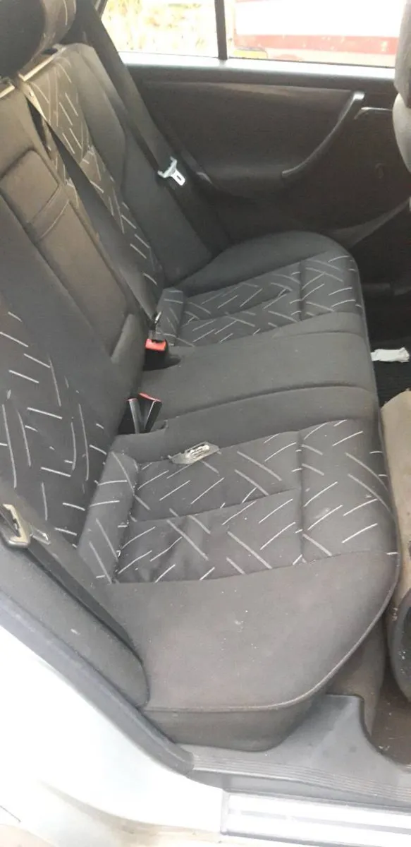Car - Image 2