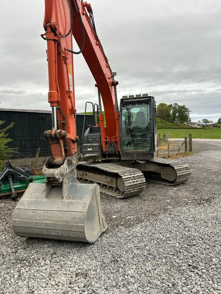 Hitachi 130/6 - Image 2
