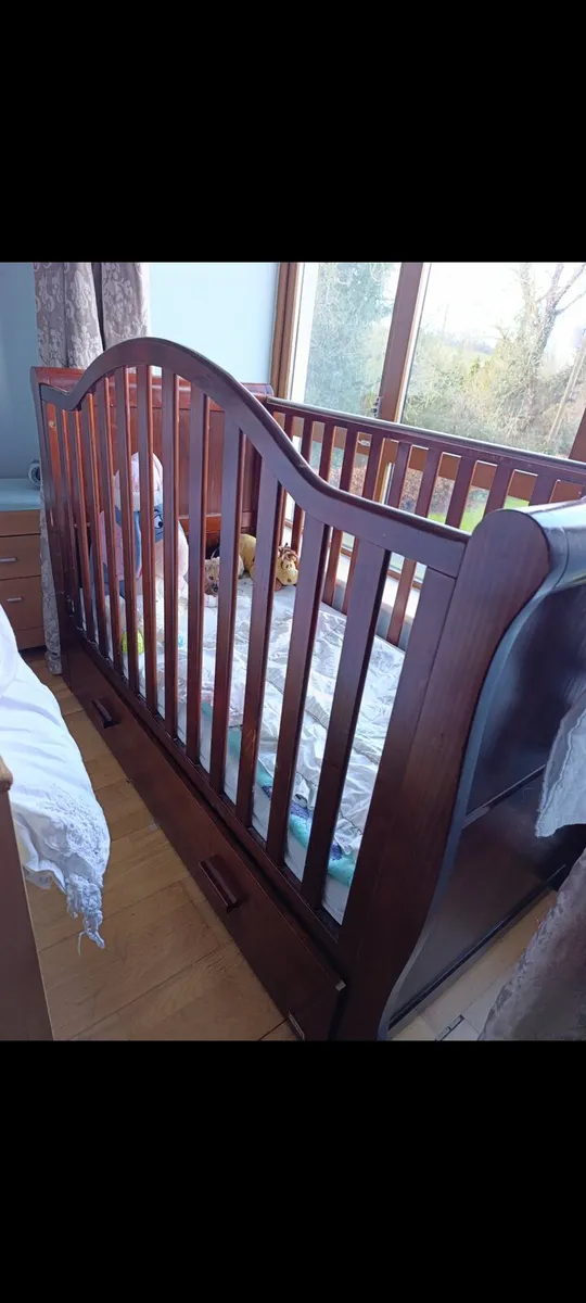 Cot - Image 1