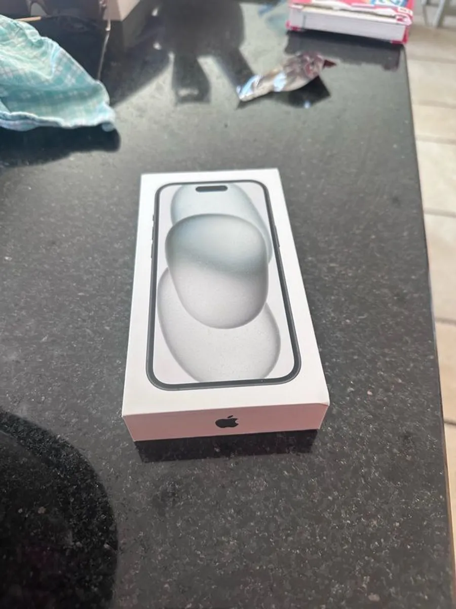 New sealed Apple IPhone 15 - Image 1