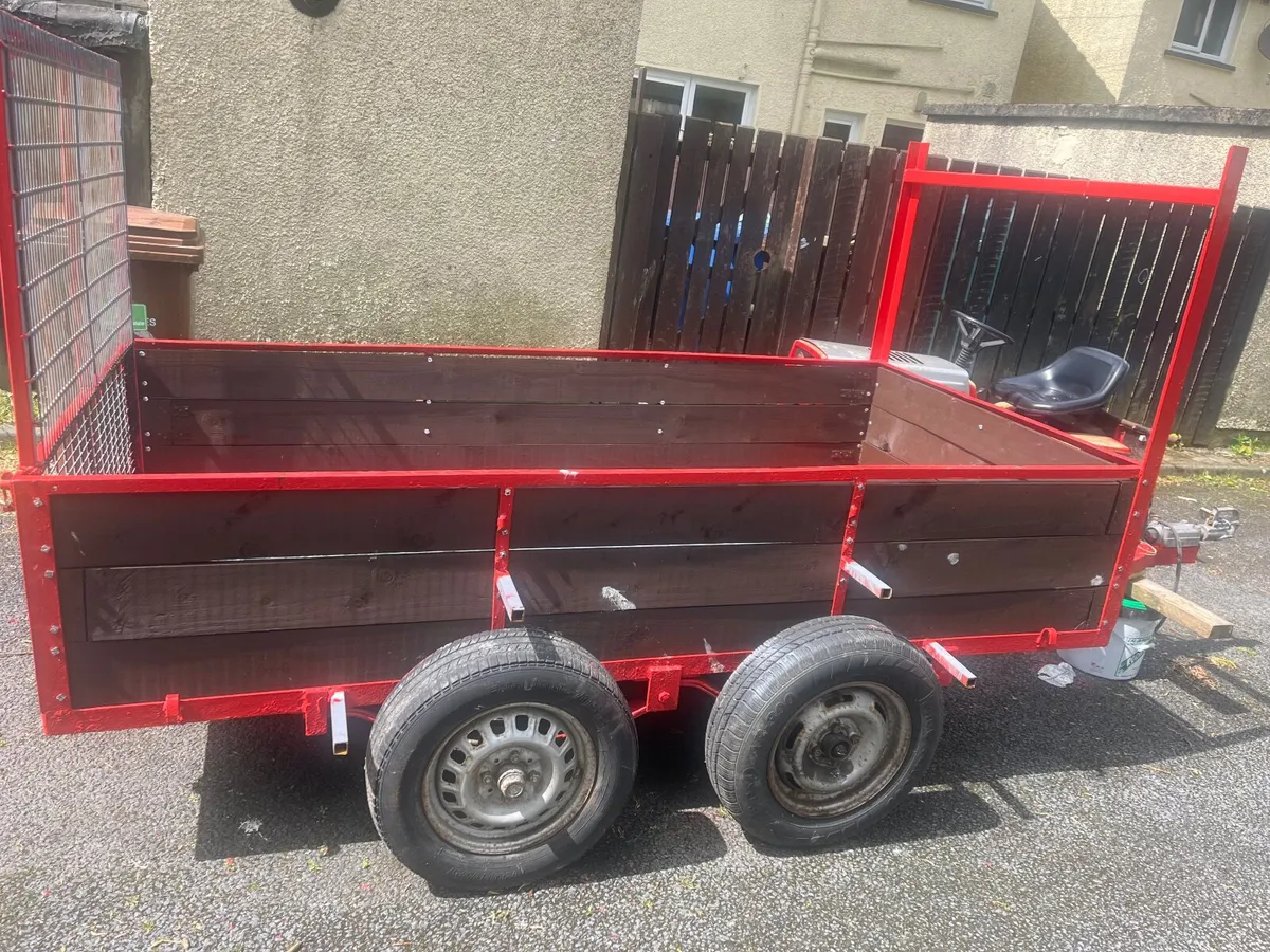Trailer - Image 1