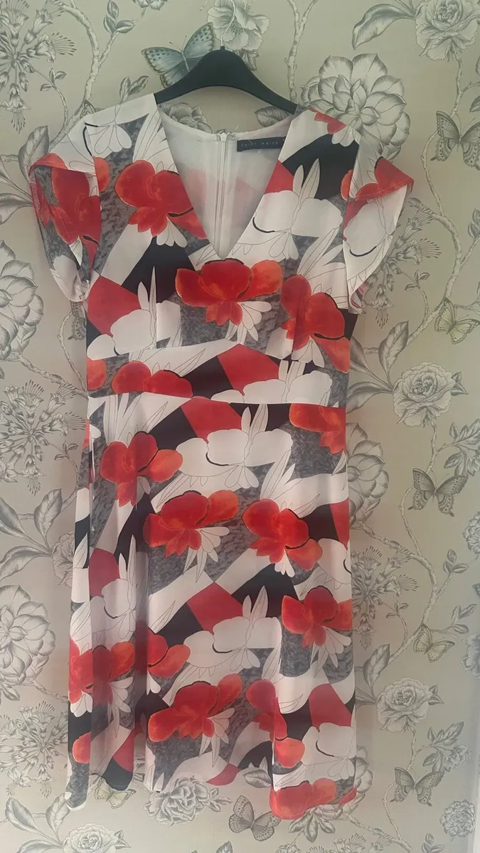 Womens dress - Image 1