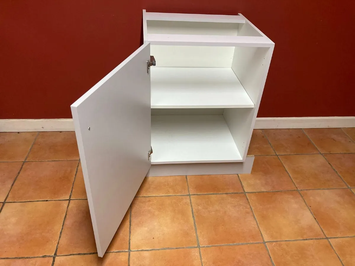 Kitchen Cabinet – Excellent Condition - Image 4