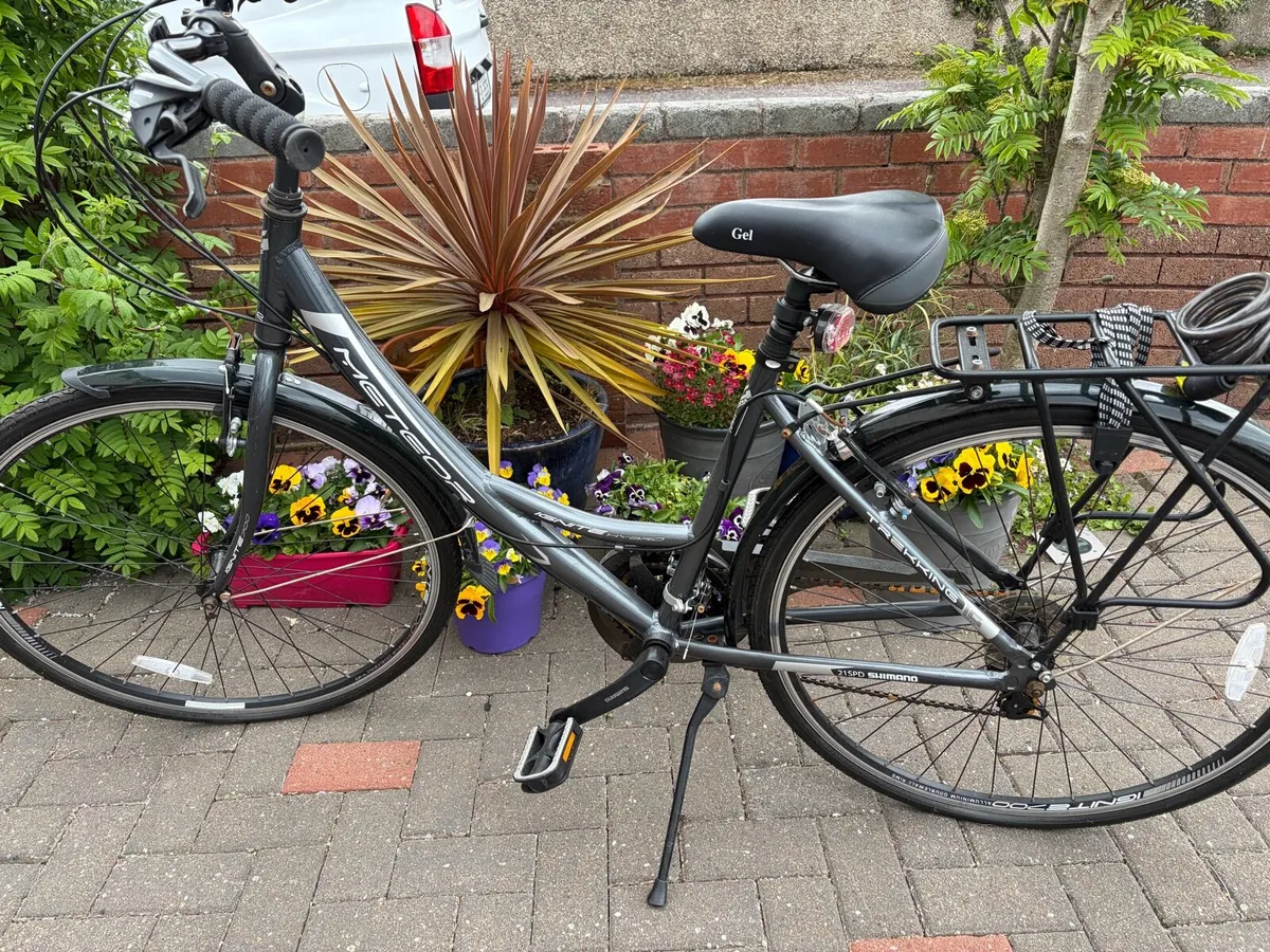 Hybrid bike - Image 3