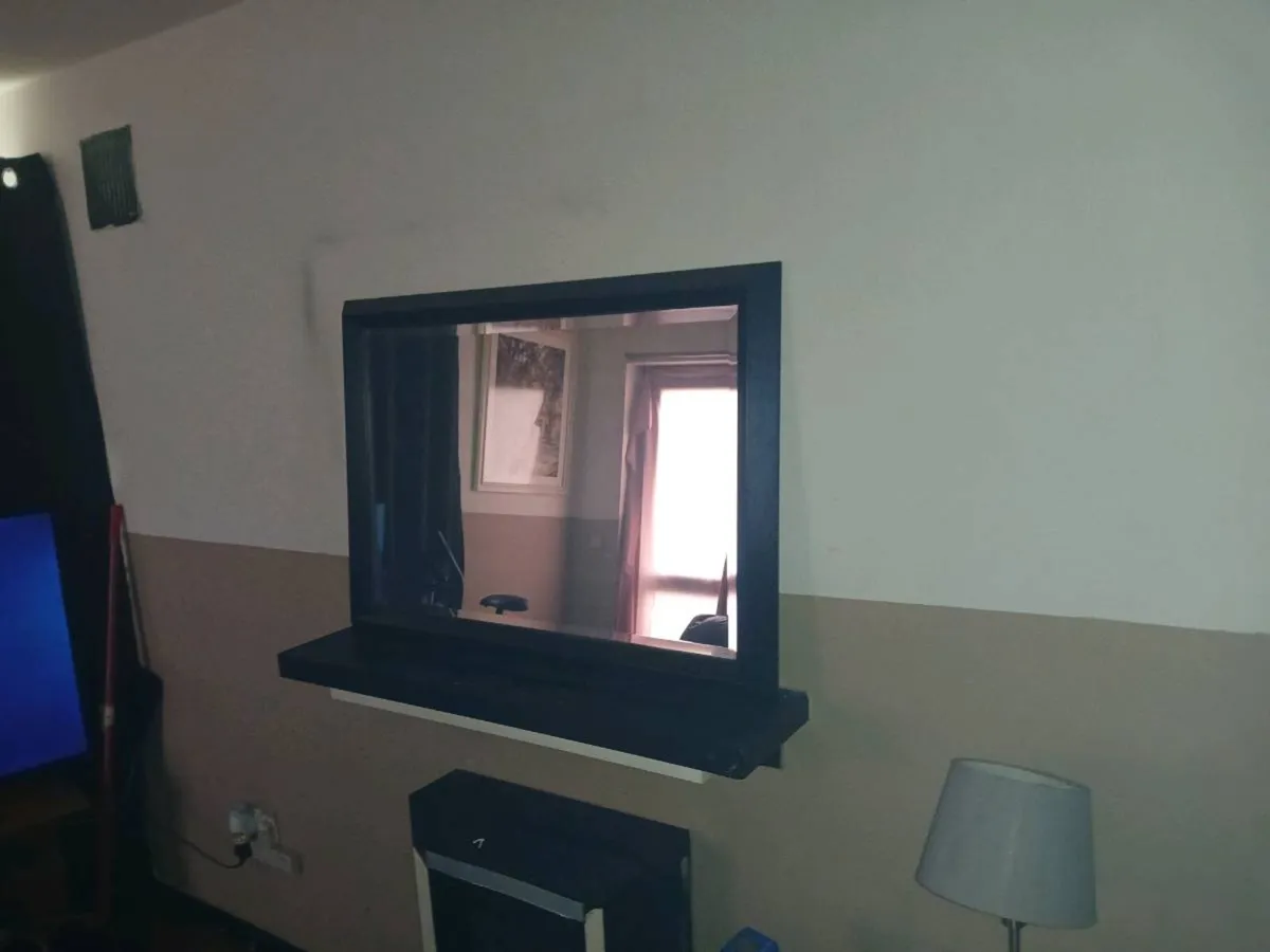 wall mirror - Image 1