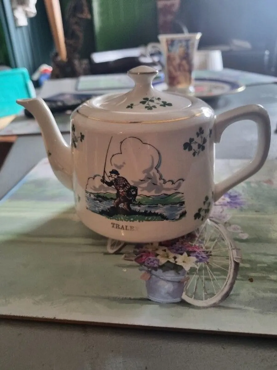 Vintage pieces. Prices to sell and discount on mul - Image 2