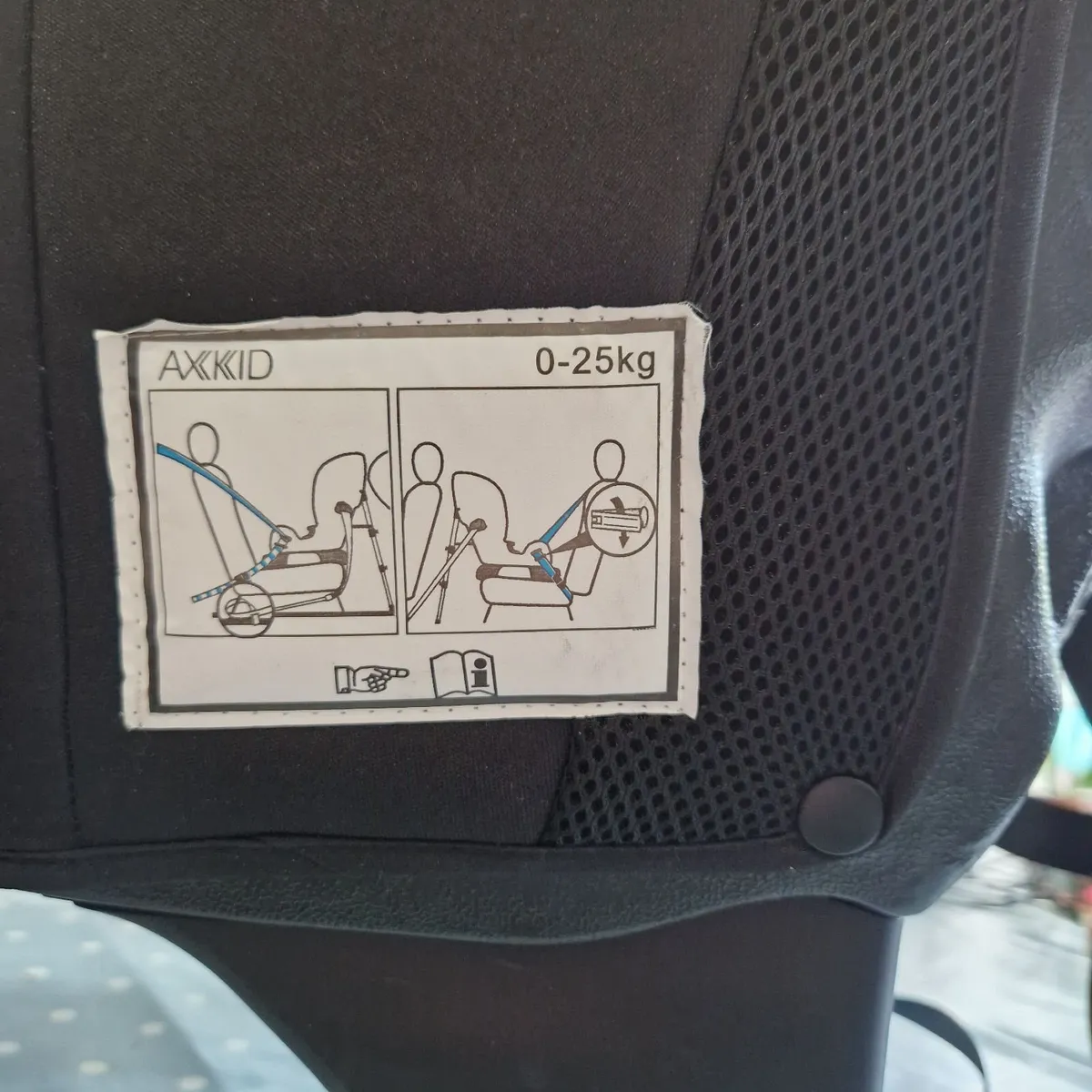 AXKID child's car seat - 0 - 25kg - Image 2