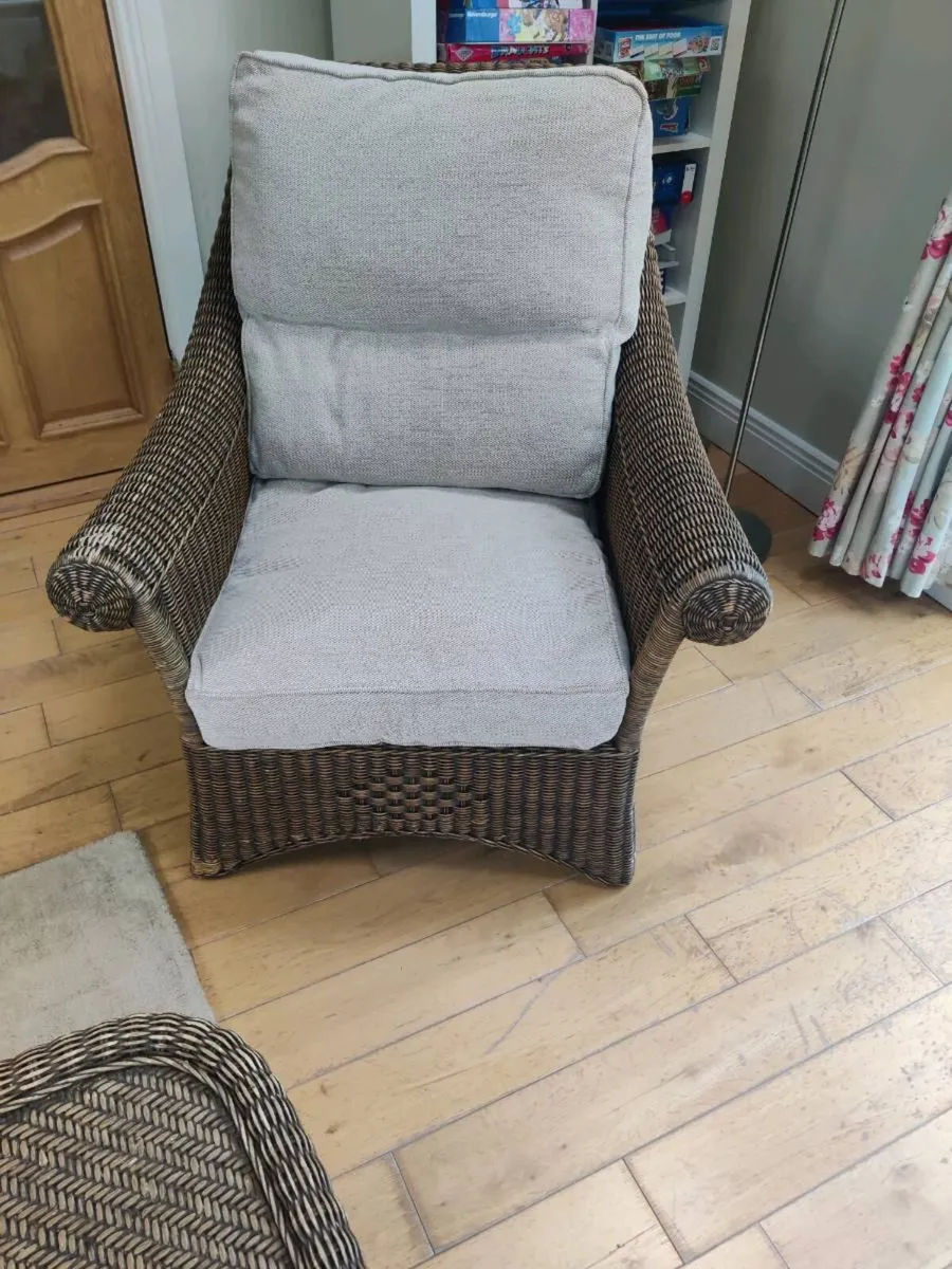 Sun Room Furniture - Image 4