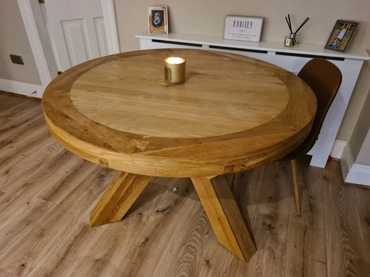 oak table and chairs - Image 4
