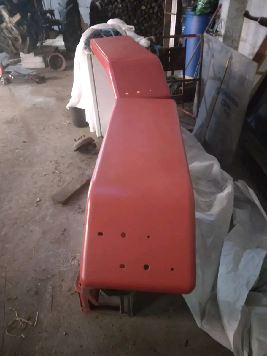 Roll bar and mudguards for mf135 - Image 4