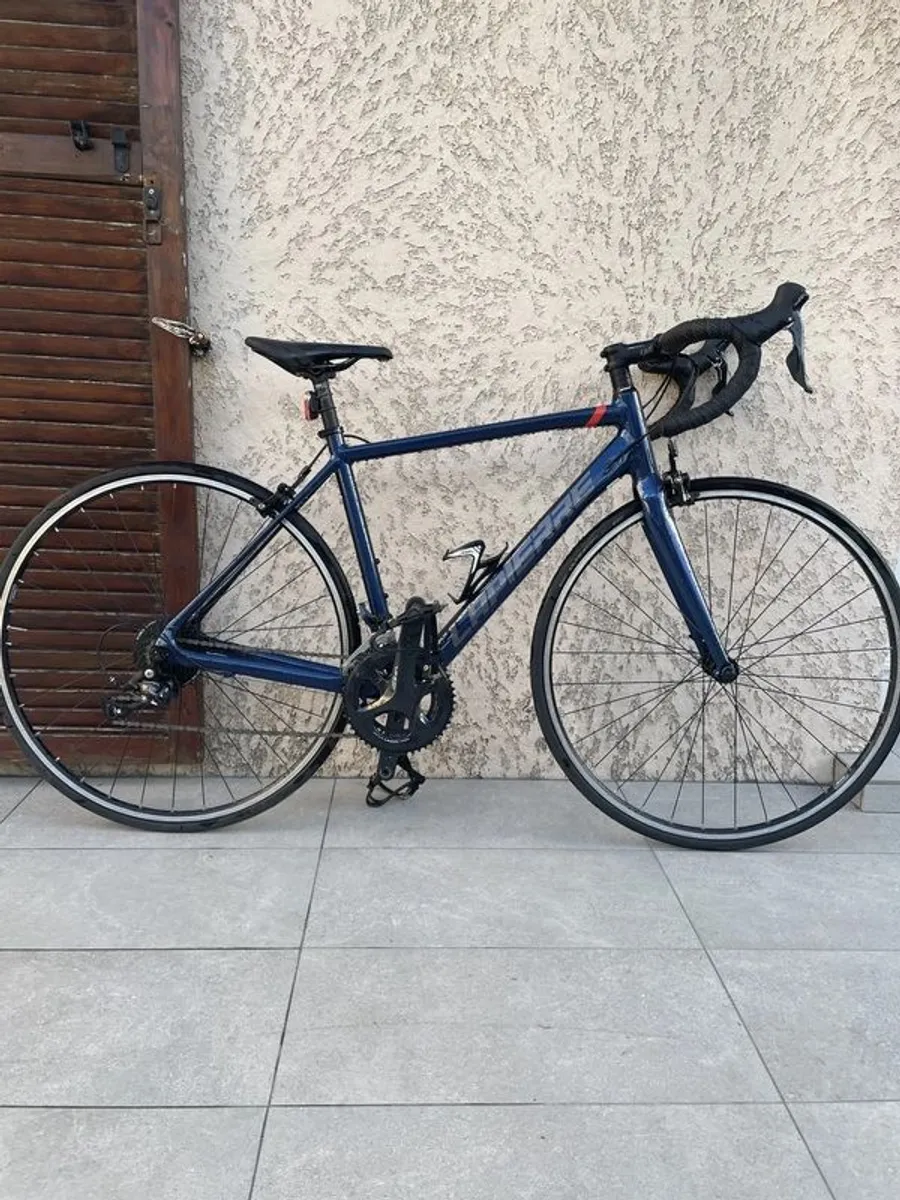 Men's large Road Bike LapPierre Sensium , Great condition , upgrading open to offers near Amount . - Image 1