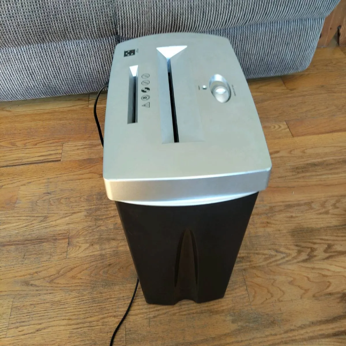 Paper Shredder - Image 1