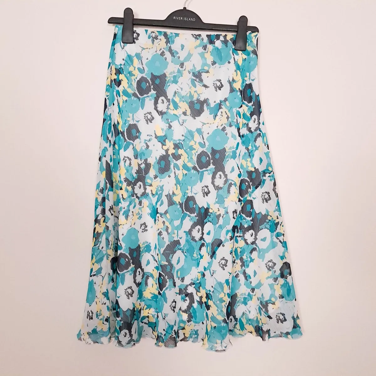 Isle Collection Blue Floral Midi Skirt 10UK/38EU - Image 1