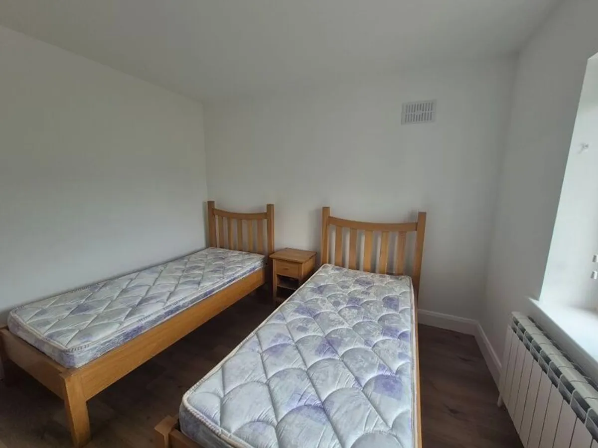 2x Solid Oak Single Beds incl mattress and bedside locker. - Image 3