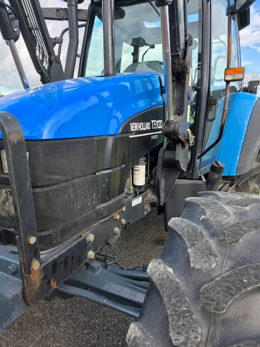 New Holland TS 100 and loader - Image 4