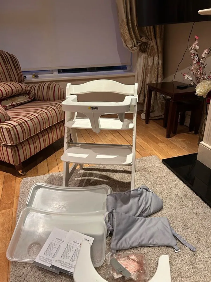 High chair - Image 3