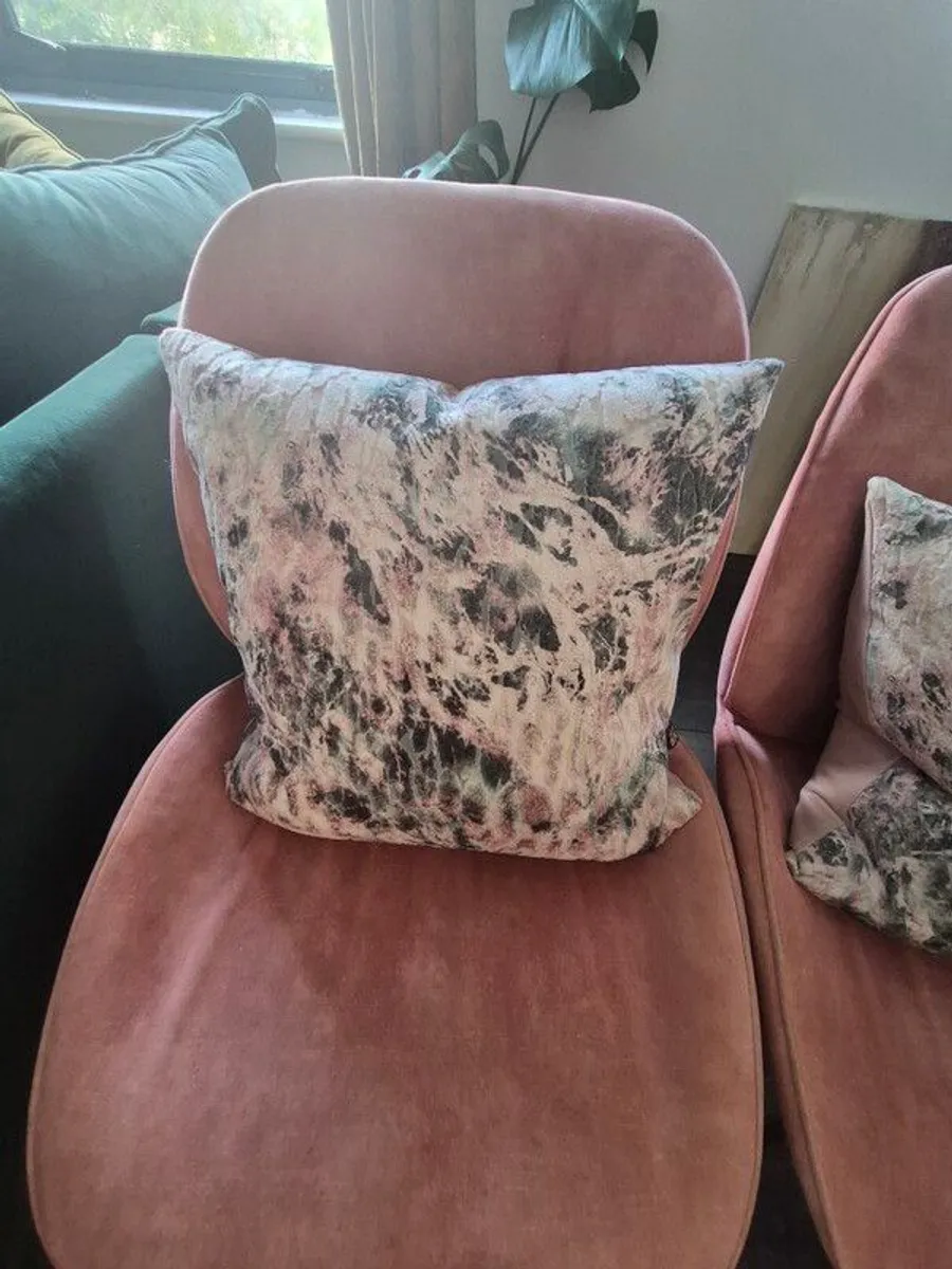 2 Scatter Box cushions in mint green and pale pink velvet material - Image 2