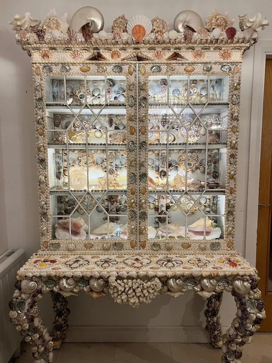 Antique seashells cabinet - Image 1