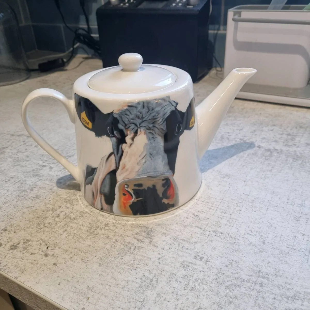 Eoin o'connor teapot - Image 2