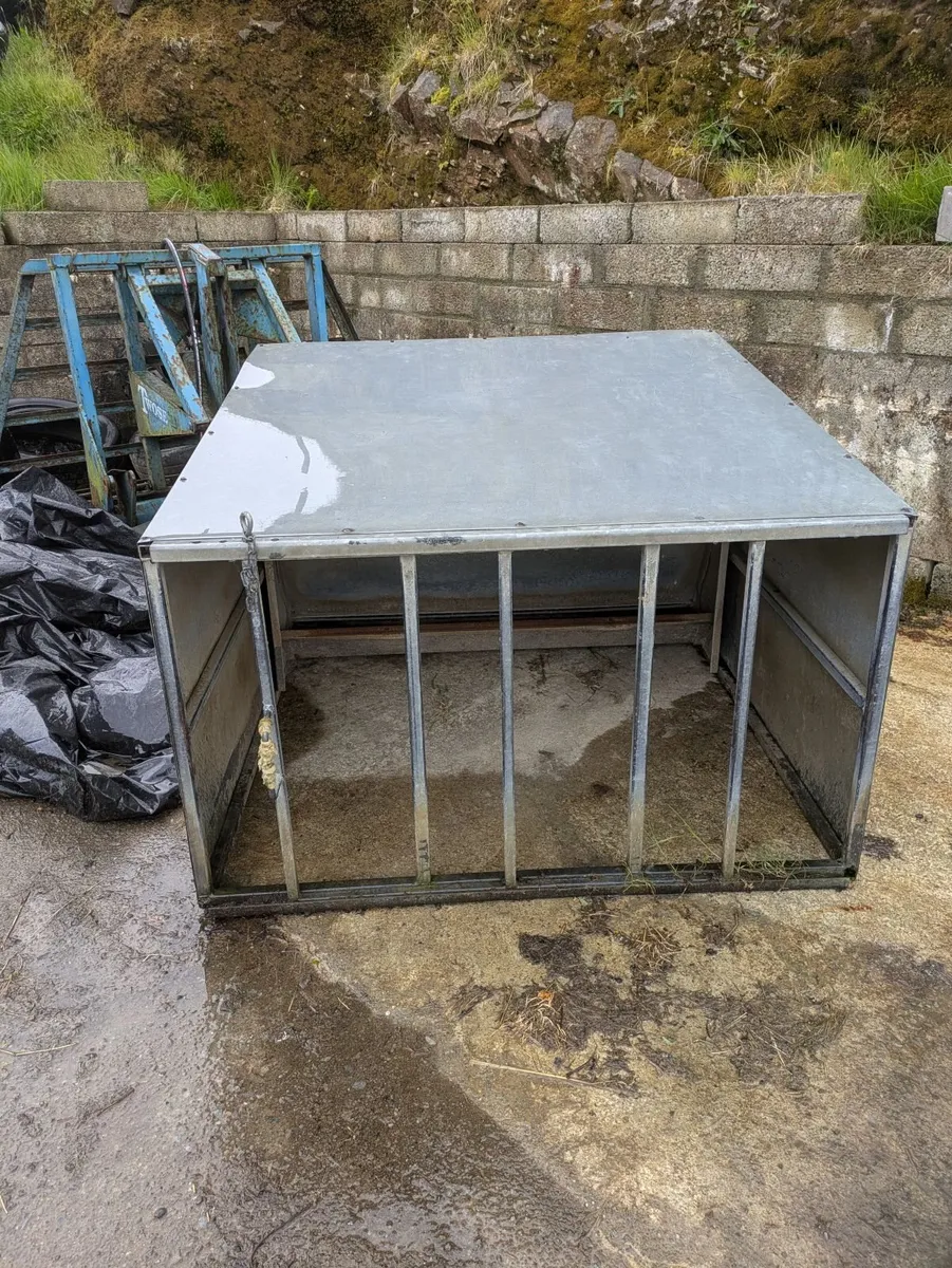 Creap feeder - Image 1