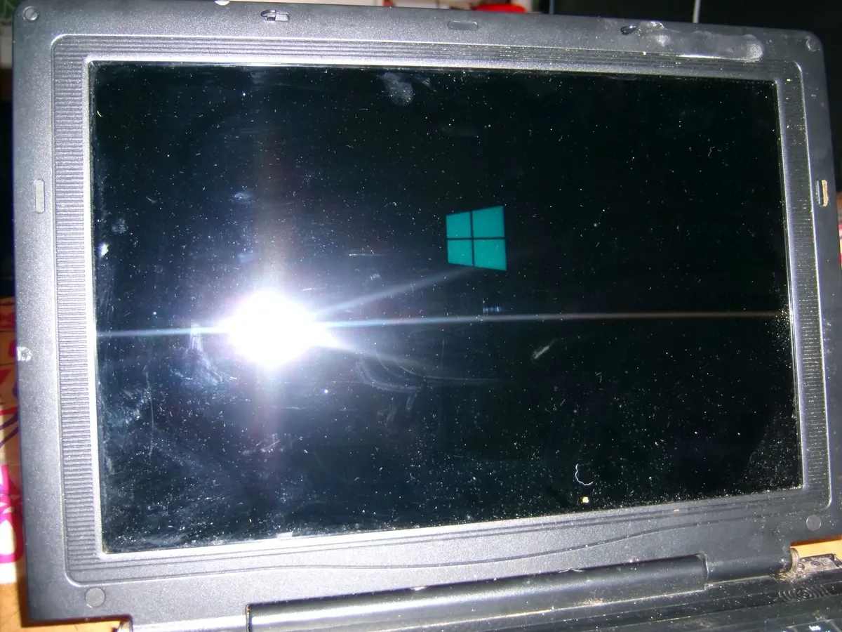 e system laptop - Image 3
