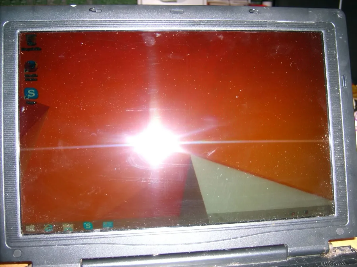 e system laptop - Image 4