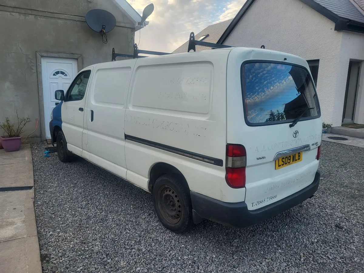Toyota Hiace - Image 2
