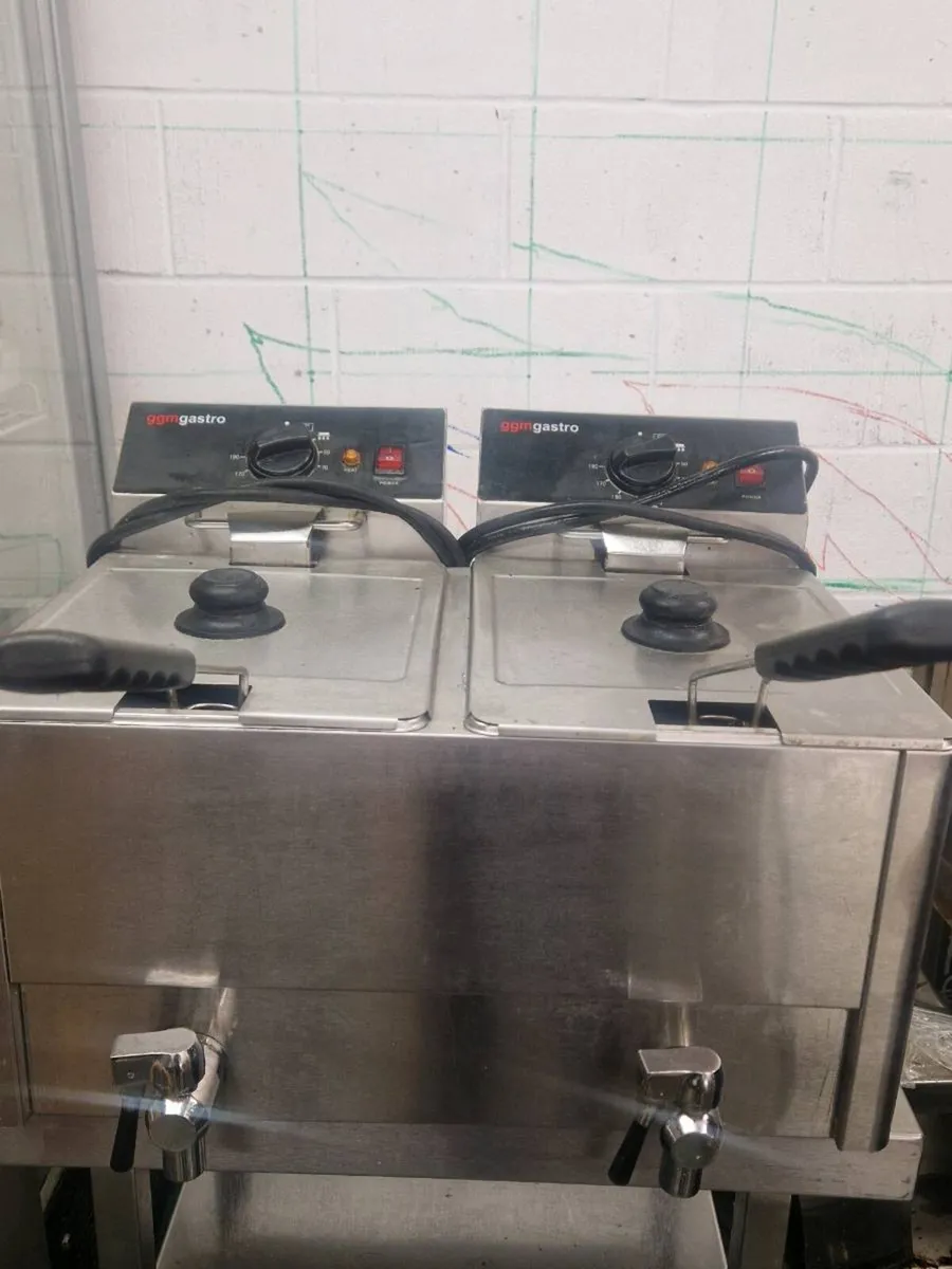 Commercial kitchen equipment - Image 1