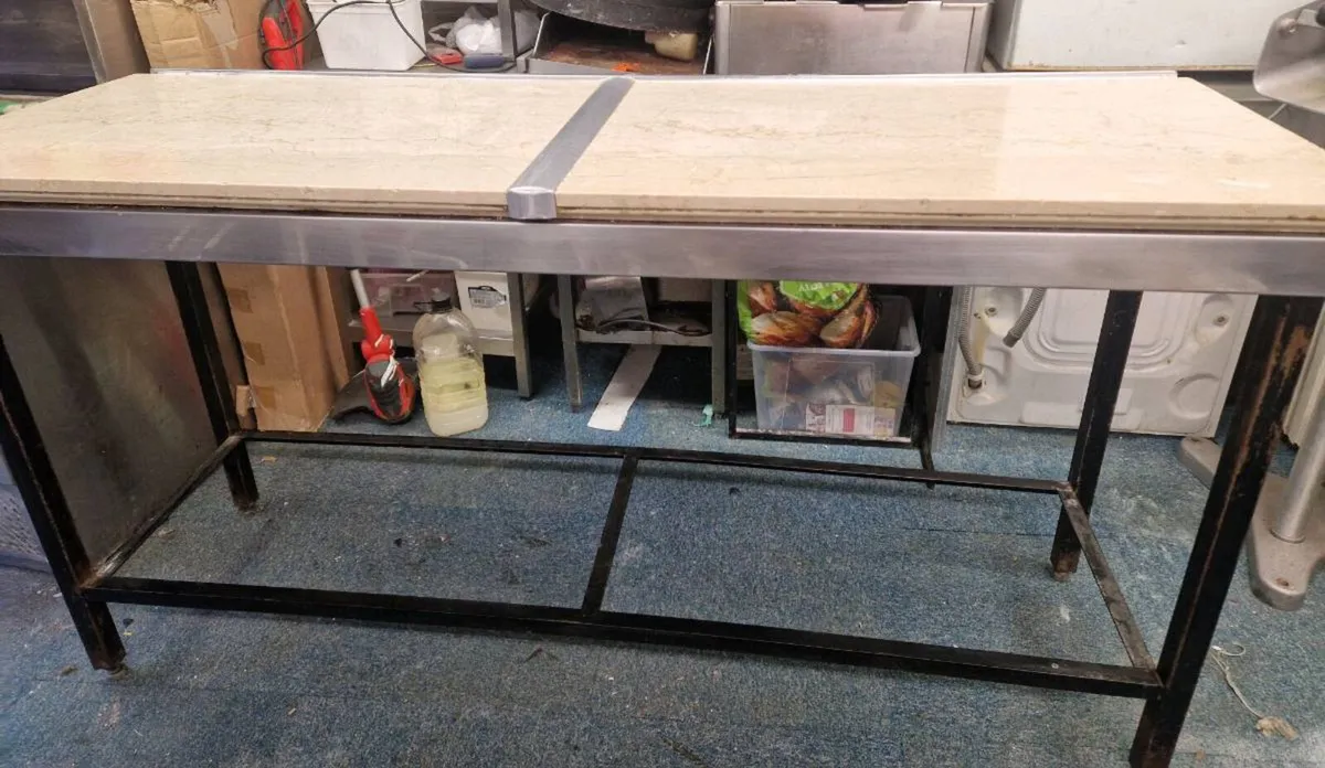 Commercial kitchen equipment - Image 1