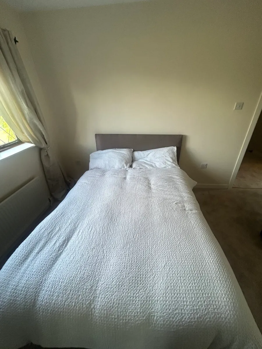 Double bed - Image 4