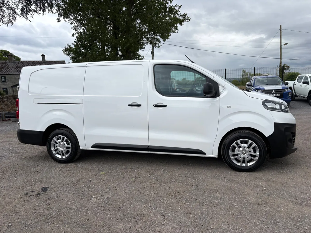 Vauxhall Vivaro LWB - Image 1
