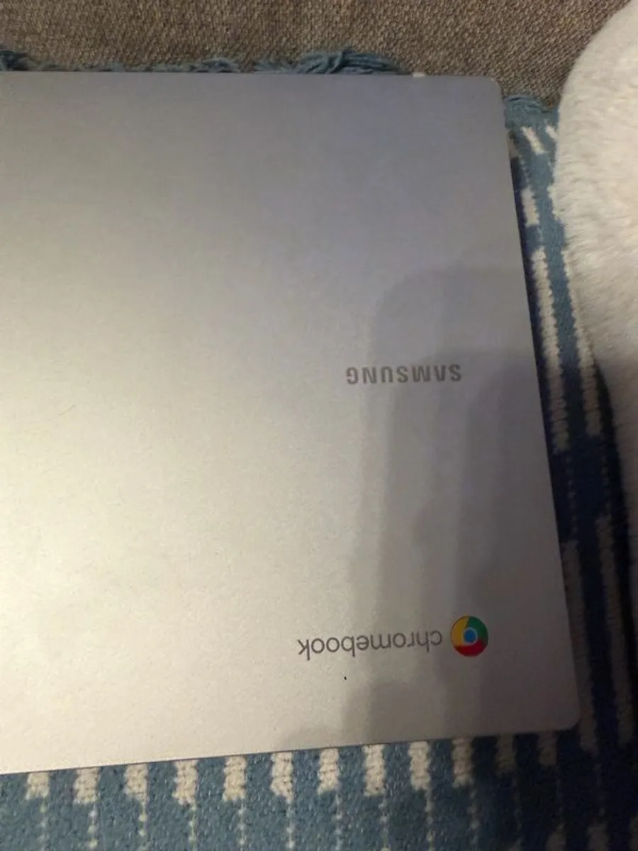 samsung laptop - Image 3