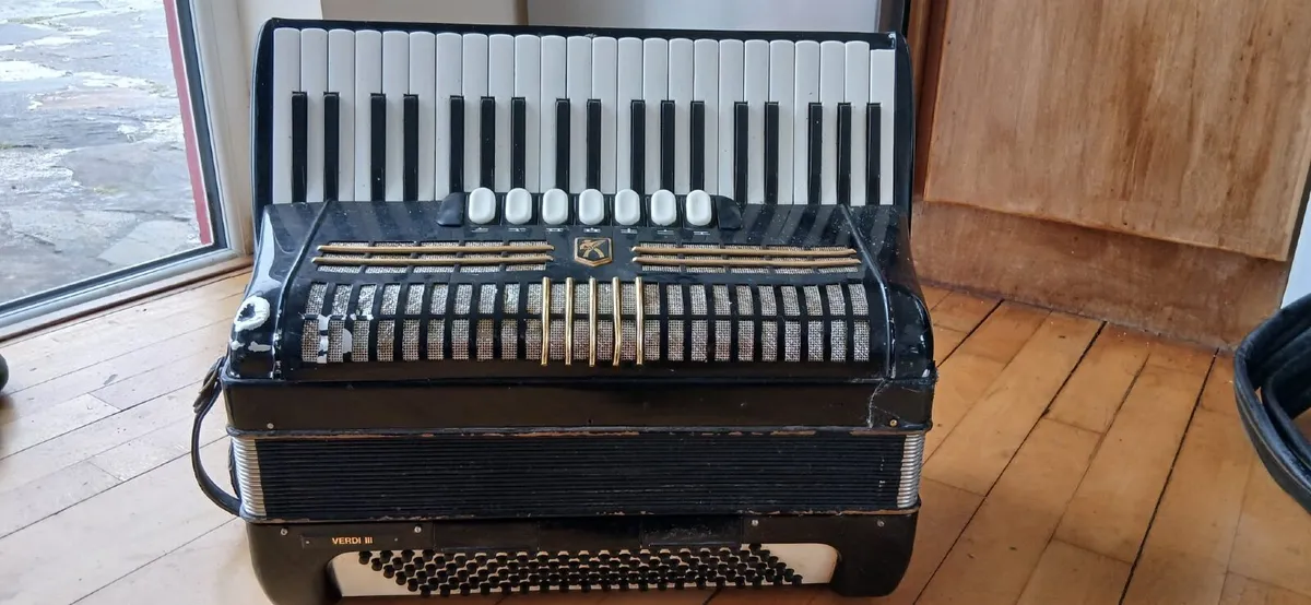 Piano Accordion Honer - Image 1