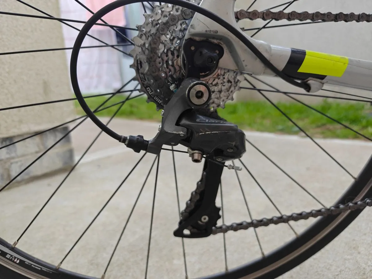 Road bike - Image 4