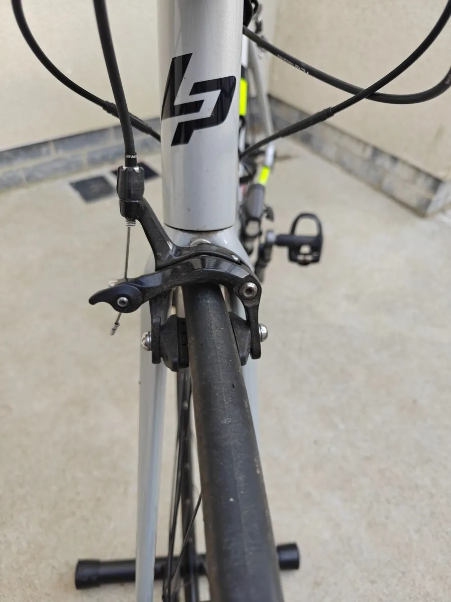 Road bike - Image 2