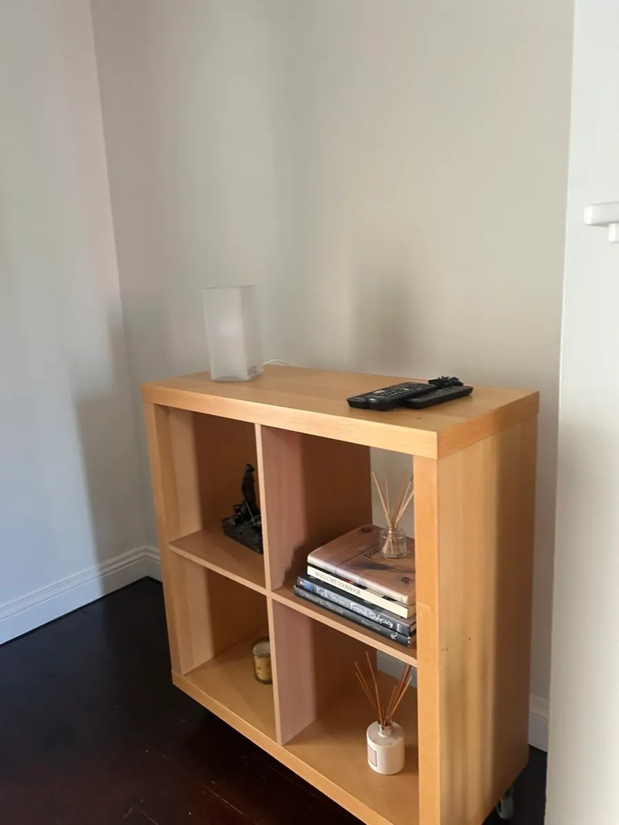 Cube shelving unit - Image 1