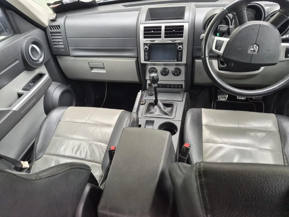 Dodge Nitro 2007 - Image 4