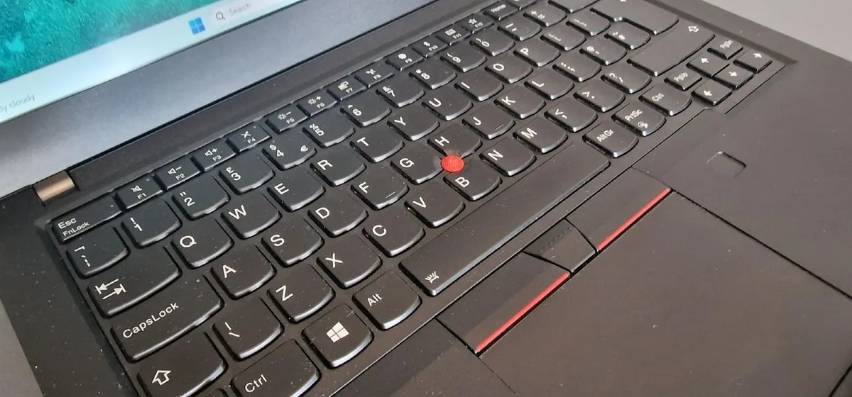 Lenovo ThinkPad T490 | Intel i7-8565U | 16GB RAM | - Image 3