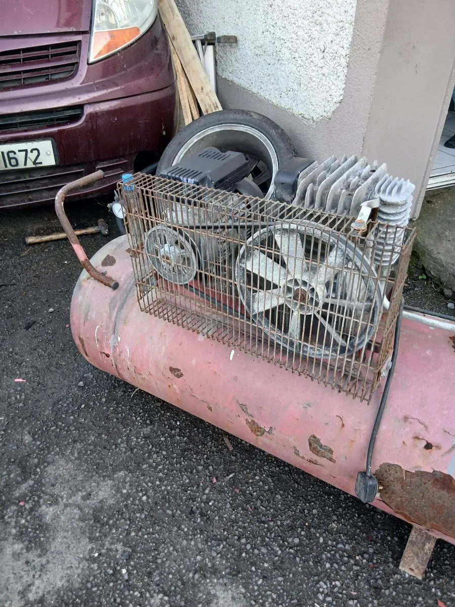 Big air compressor 200L 300hp working 💯 - Image 1