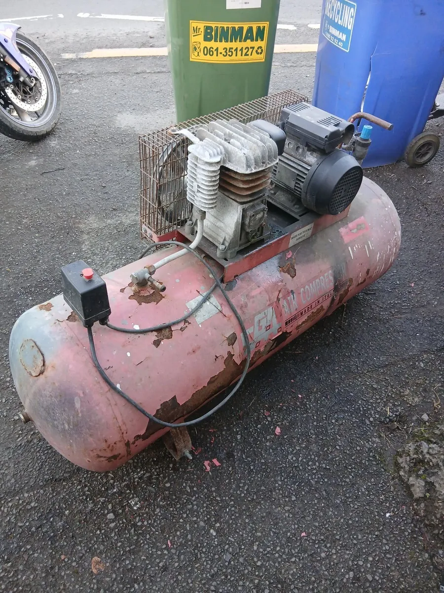 Big air compressor 200L 300hp working 💯 - Image 4