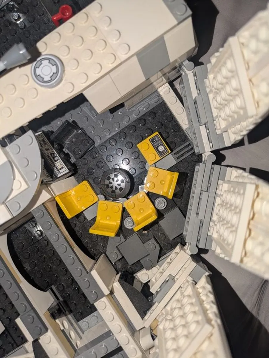 Lego Kessel run Millenium Falcon (75212) - Image 3