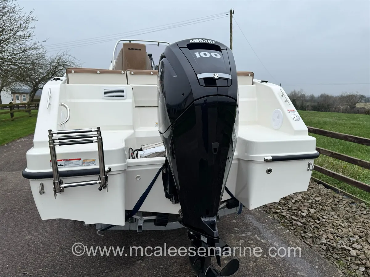 Quicksilver 555 Centre Console - Image 3