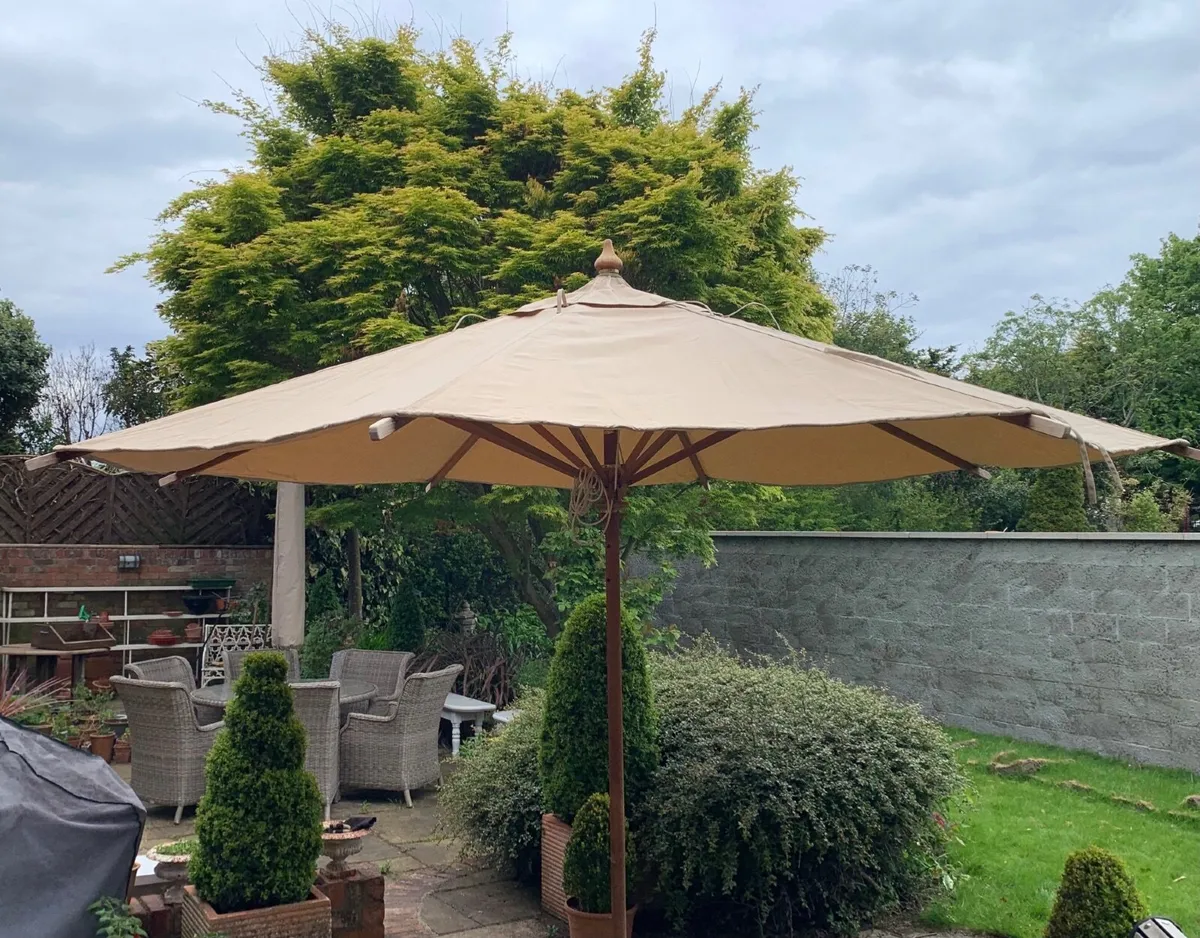 Wooden Garden  Parasol/Umbrella with Base - Image 1