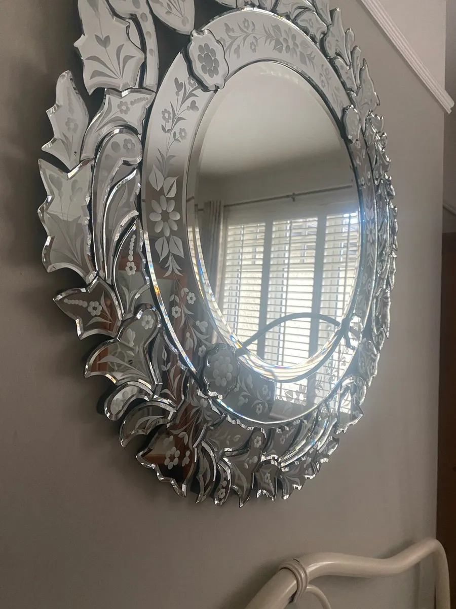 Venetian style wall mirror - Image 2
