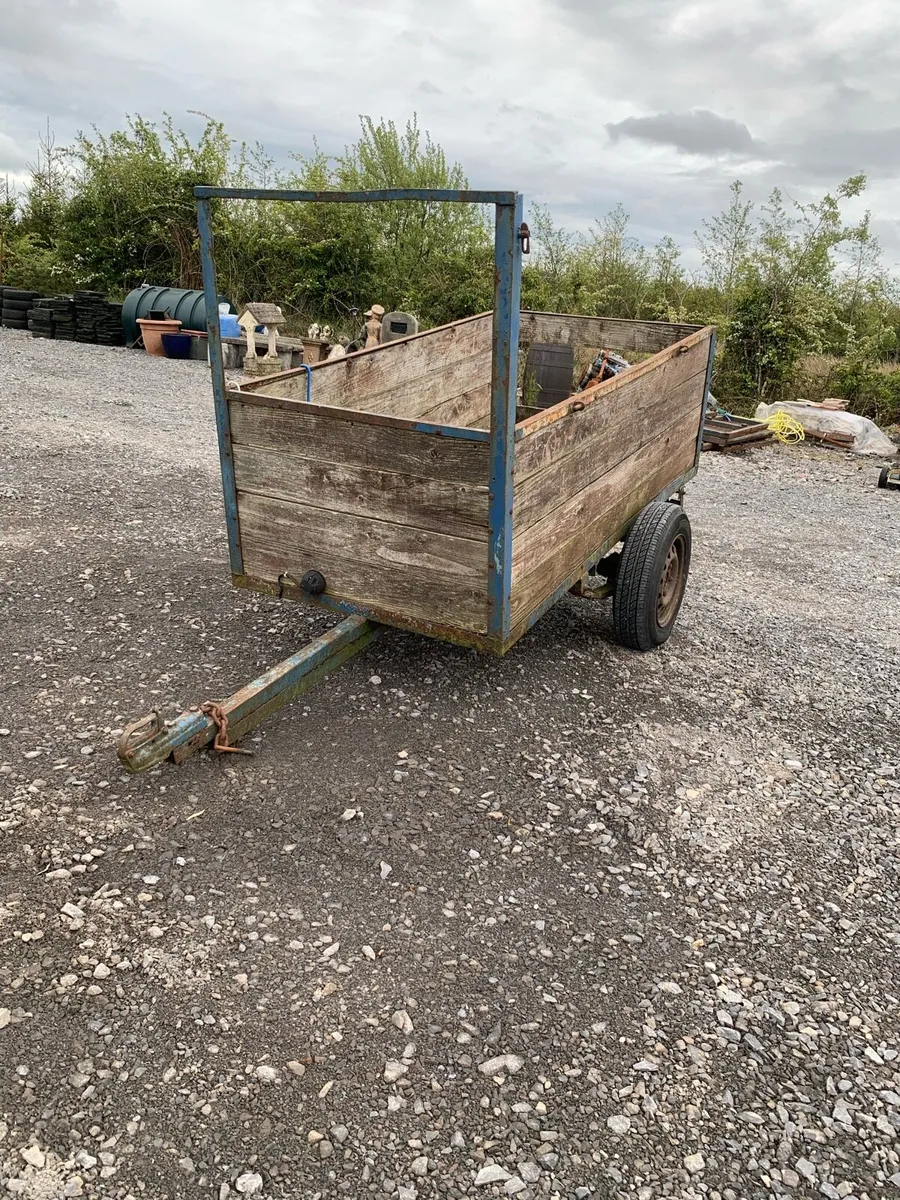 Trailer - Image 1