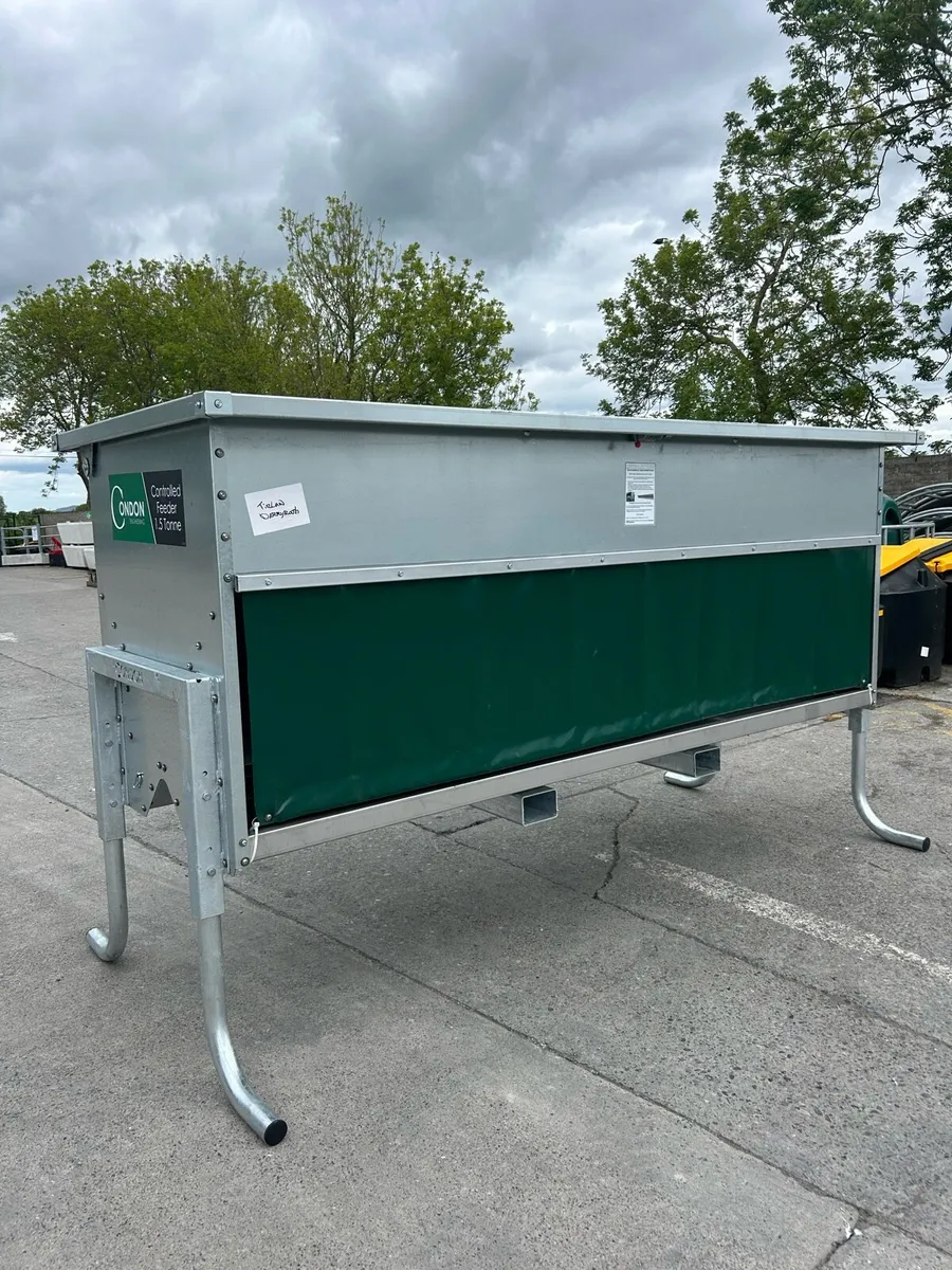 Condon 1.5 Tonne Controlled Feeder With Legs - Image 4
