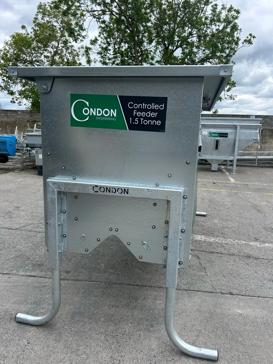 Condon 1.5 Tonne Controlled Feeder With Legs - Image 3