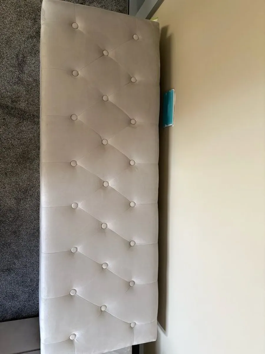 Box for bedroom. - Image 1