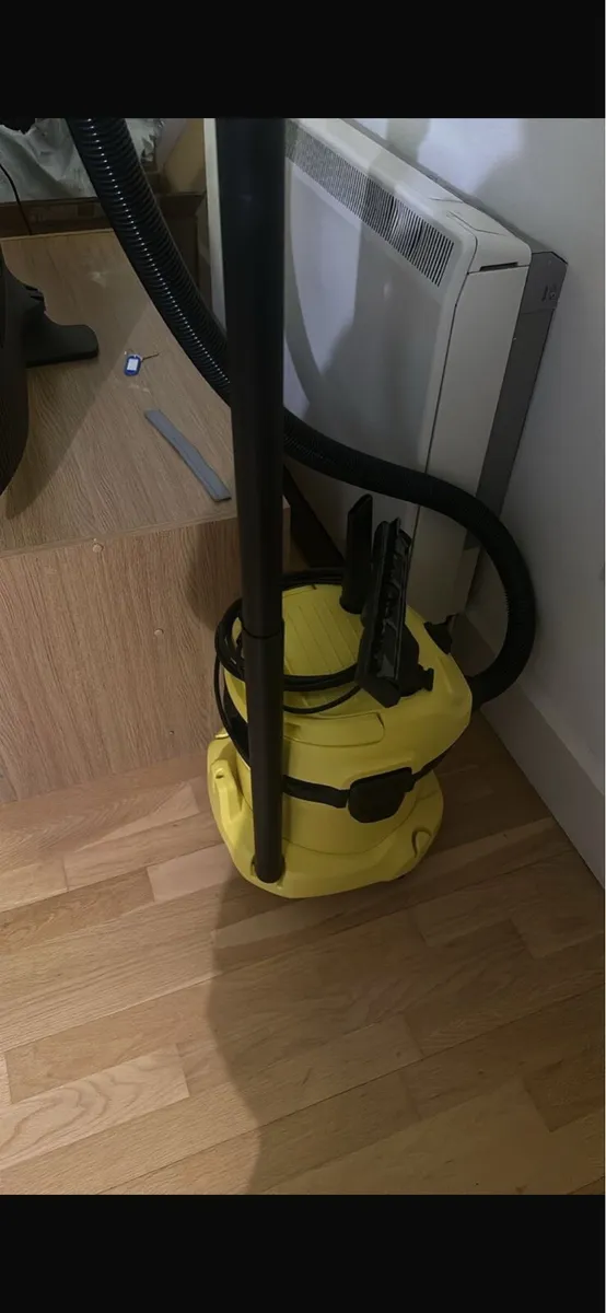 Vacuum - Image 2